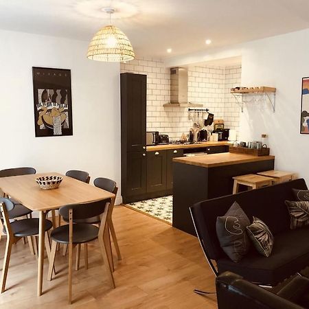 Central Brighton Flat, 3 Bedrooms, Sleeps 6, Close To Shops And Beach מראה חיצוני תמונה