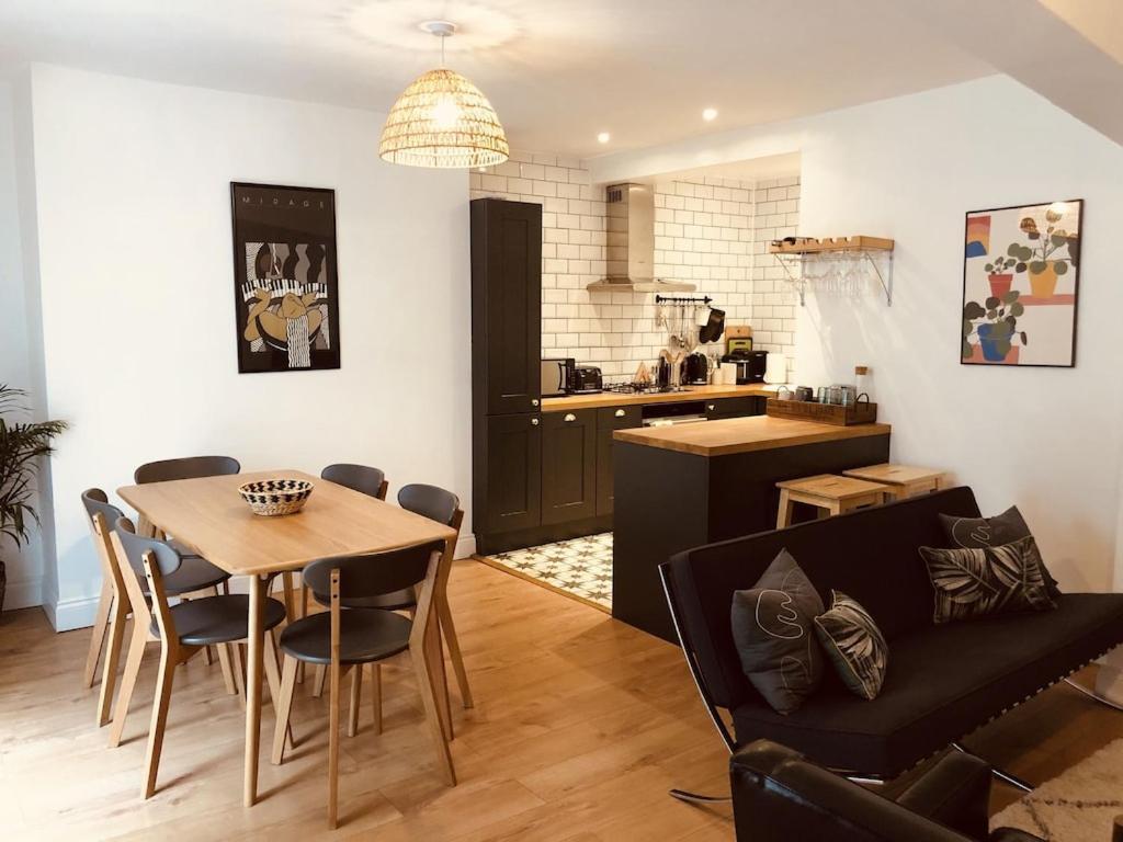 Central Brighton Flat, 3 Bedrooms, Sleeps 6, Close To Shops And Beach מראה חיצוני תמונה